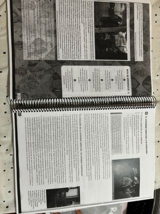 Libro de economía de 2º Bachillerato.