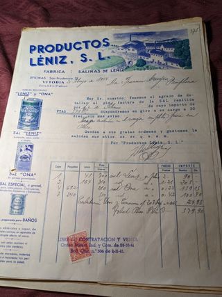 Facturas antiguas con sellos comerciales 
