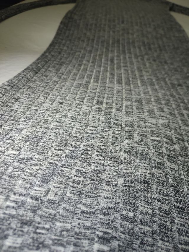 Abito in maglia autunnale grigio taglia L XL fashion texture