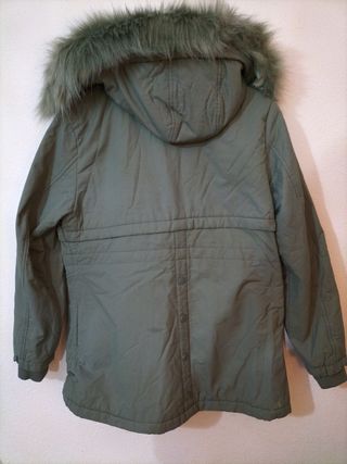 Parka verde con capucha desmontable mujer