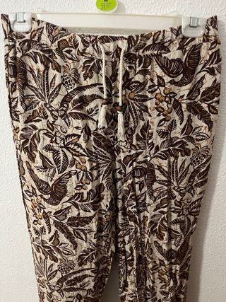 Pantalones largos anchos estampados L