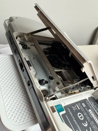 PSP Slim Plateada 