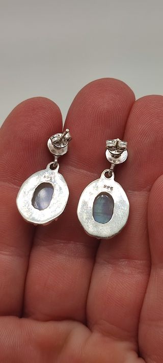 Pendientes de plata y piedra luna. 