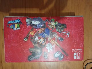 Caja Nintendo Switch edición Super Mario Odyssey.