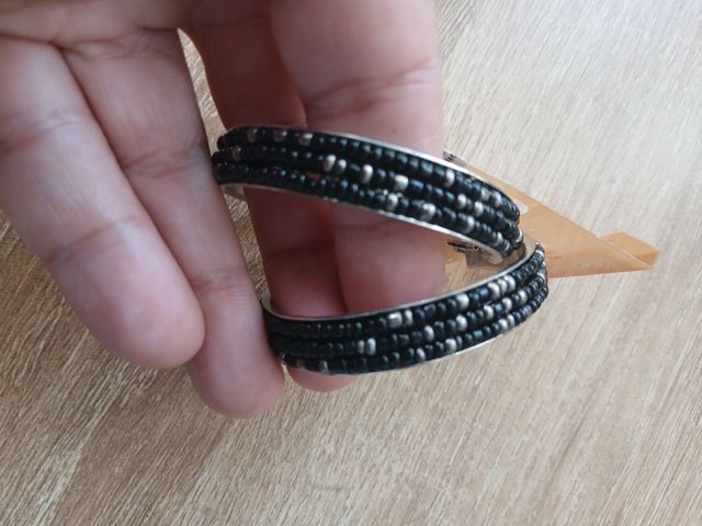 Orecchini a Cerchio Neri e Argento