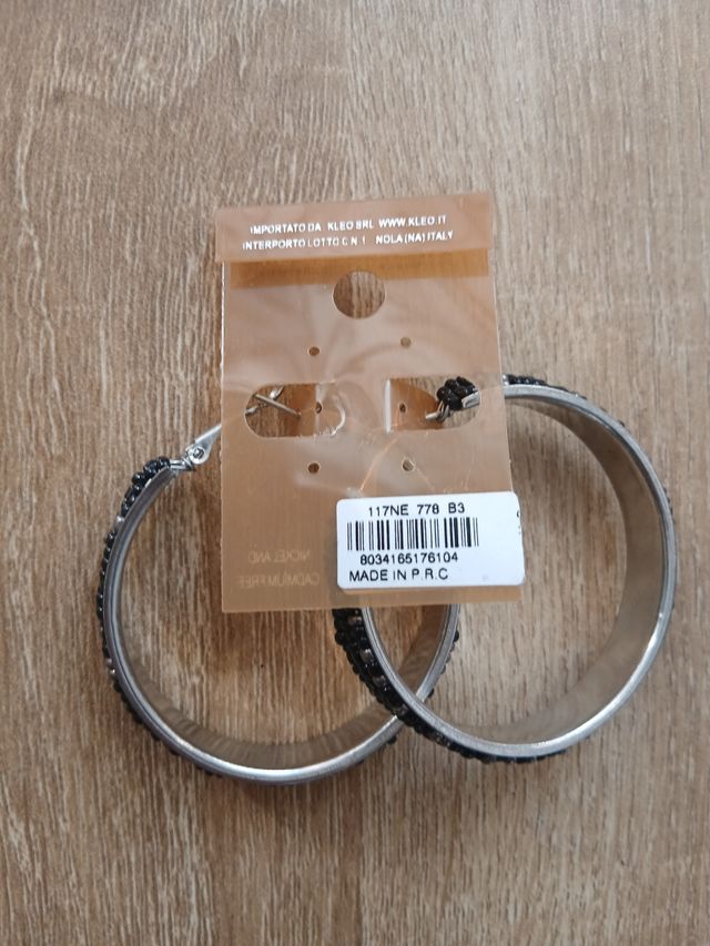 Orecchini a Cerchio Neri e Argento