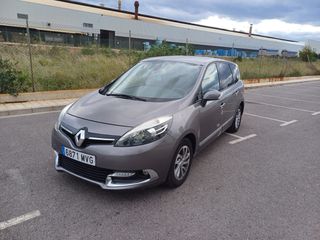 Renault Grand Scenic 2013
