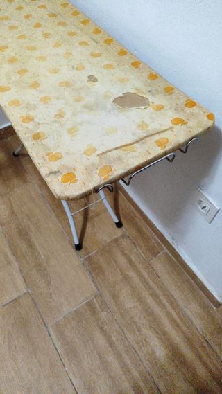 Tabla de planchar plegable