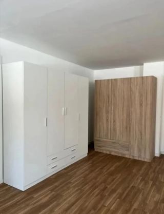 Canapé de madera nuevo de fabrica 