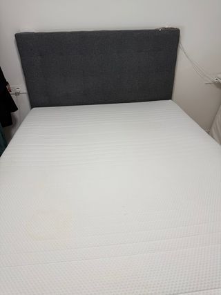 Cama doble 160x200
canapé tapizado 
con colchón 