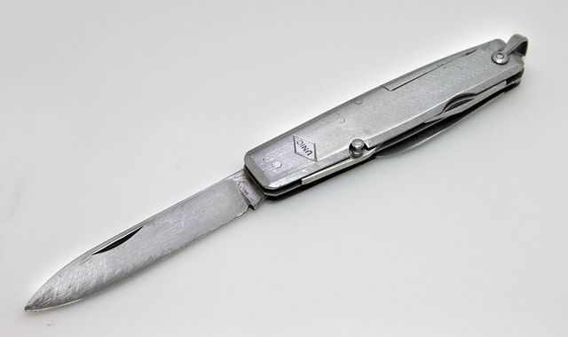 Coltello multiuso in acciaio inossidabile