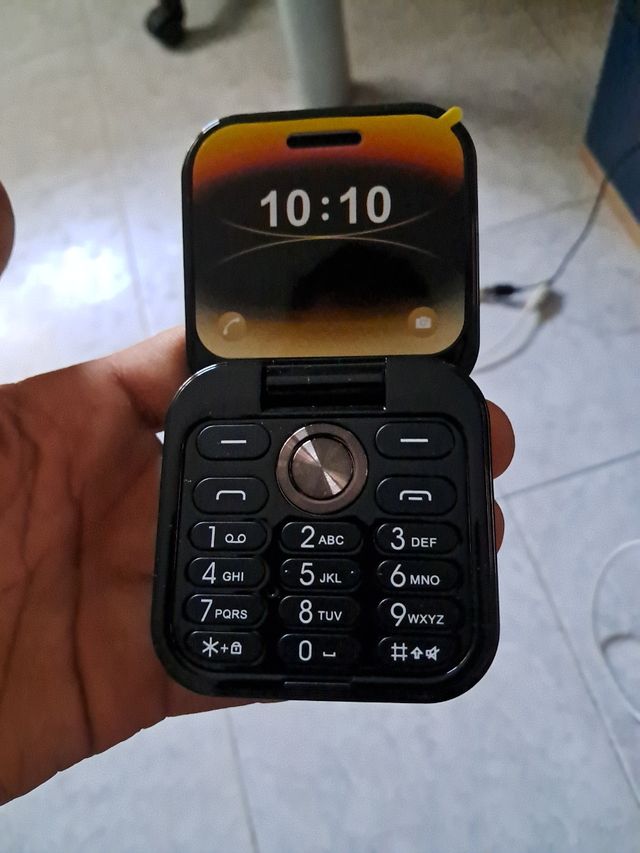 Telefono pieghevole nero 
