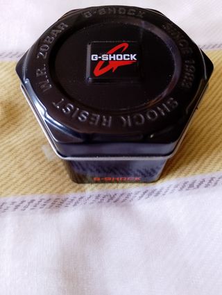 Caja G-Shock negra