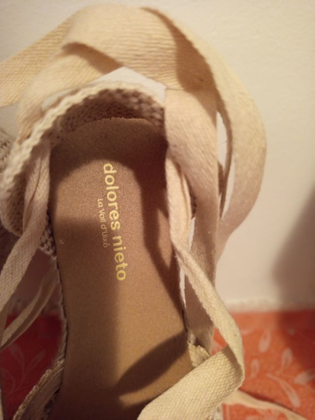 Alpargatas beige cordones nº 38