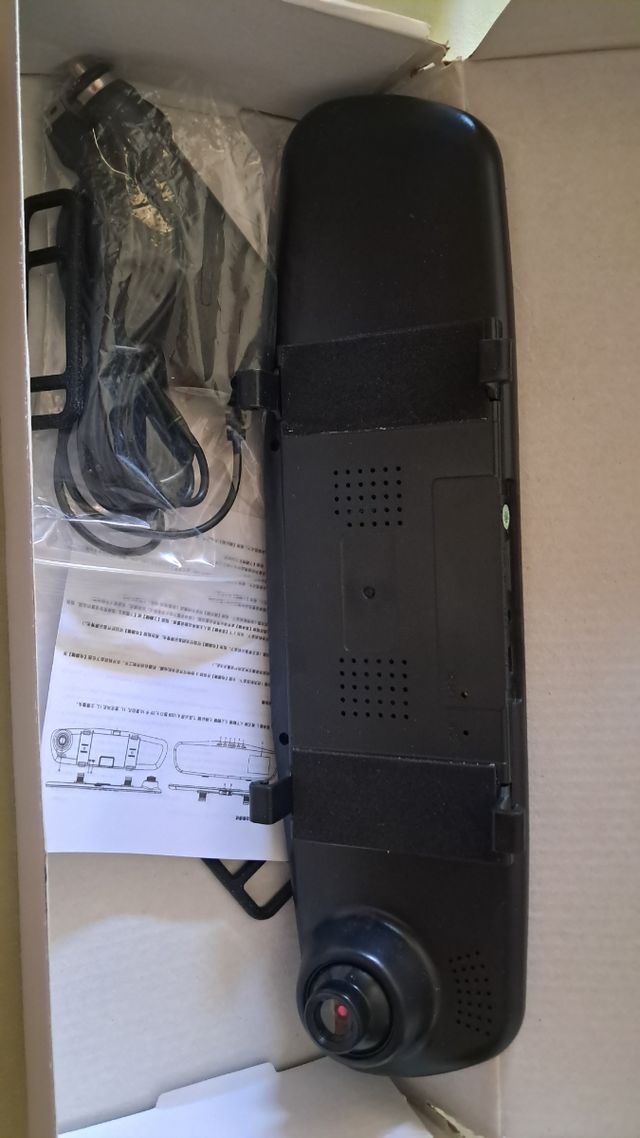 AUTO Specchio retrovisore digitale