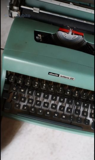 Olivetti Lettera 32 Vintage