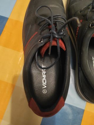 Zapatos VICMART negros y rojos - 41