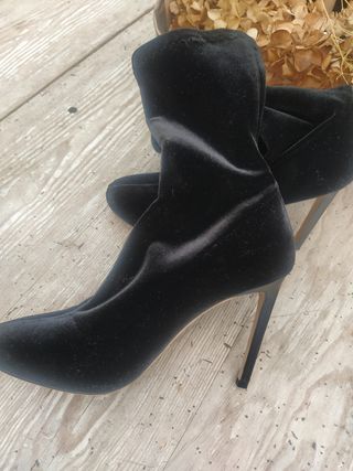 Botines Carolina Herrera negros