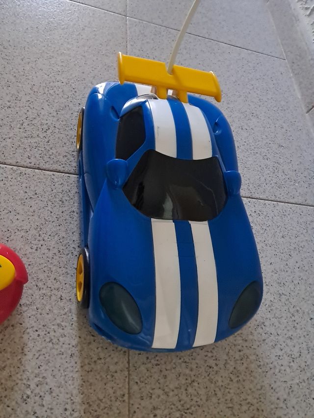 Coche teledirigido BAO infantil