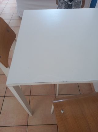 Mesa VIHAL Ikea 74x74cm blanca