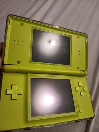 Consola Nintendo DS Lite amarilla