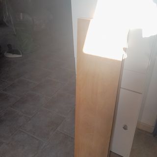 Mensola Ikea in legno chiaro