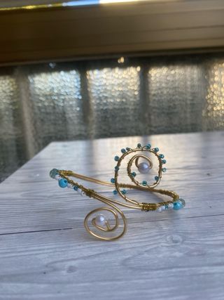 Bracciale da braccio ricamato dorato e turchese