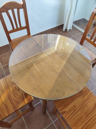 Mesa y 4 sillas madera - Jardín
