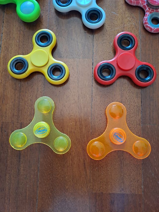 Set 7 Fidget Spinner colorati