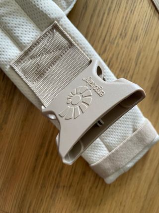 Ergobaby Embrace Portabebés Crema