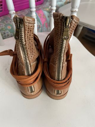 Stivali in pelle color beige/marrone chiaro