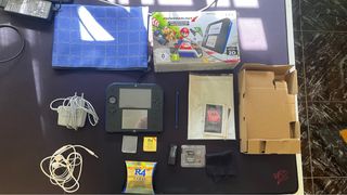 Nintendo 2DS blu e nero - Mario Kart 7