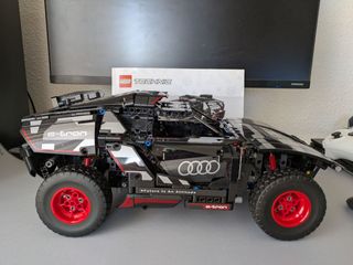 LEGO Technic Audi RS Q e-tron 42160 
