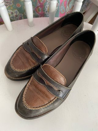 Scarpe in pelle marroni e verdi