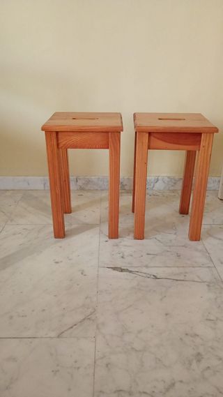 2 Banquetas madera maciza