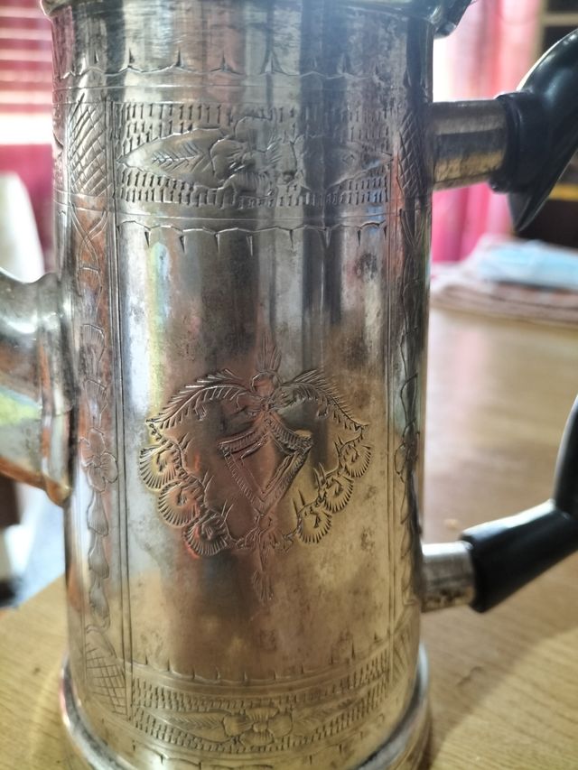 Tetera antigua plata 