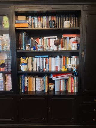 Libreria nera legno stile Liberty