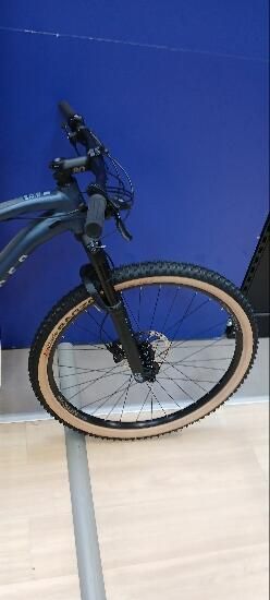 Bicicleta de montaña doble suspensión aluminio XC Race 700