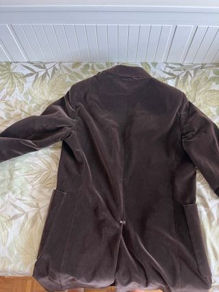 Chaqueta terciopelo marrón Purificación García