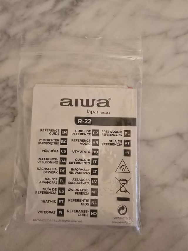 Radio Aiwa R-22 AM/FM Portátil