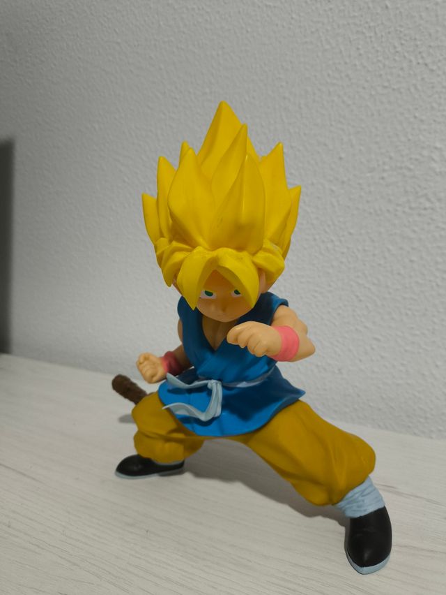 Figura Goku Niño SSJ Dragon Ball