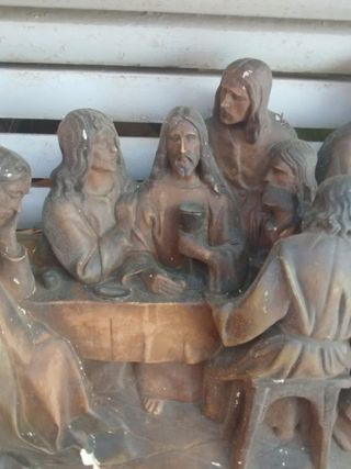 Antigua escultura La Última Cena