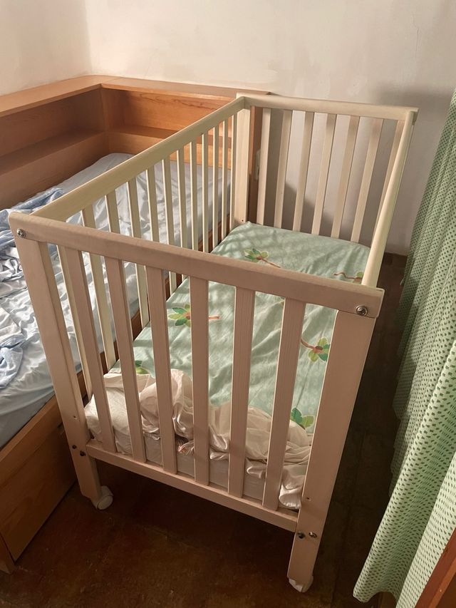Cuna madera y colchón