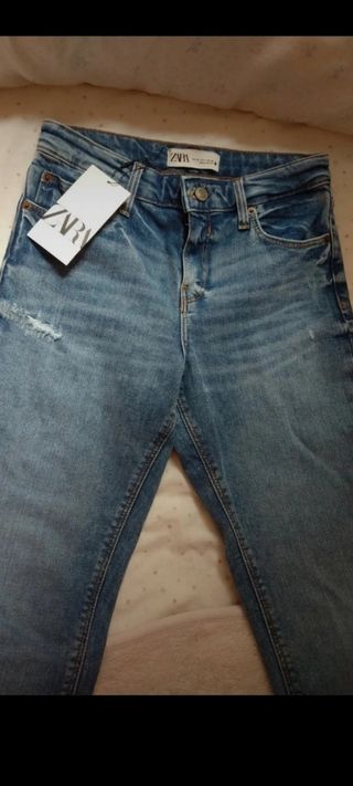 Jeans Zara azul, talla S (36)