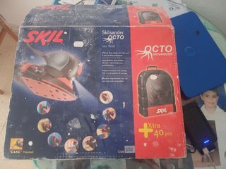 Lijadora Skil Octo 100W + 40 accesorios