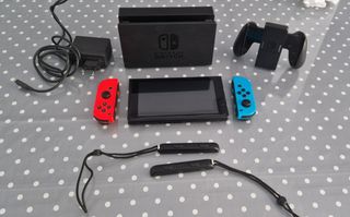 Nintendo Switch - Consola con mandos