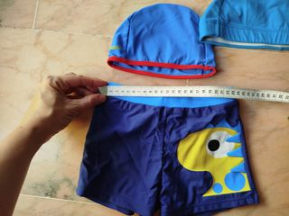 Bañador y gorros natación bebé