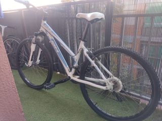 Bicicleta montaña GT Ella