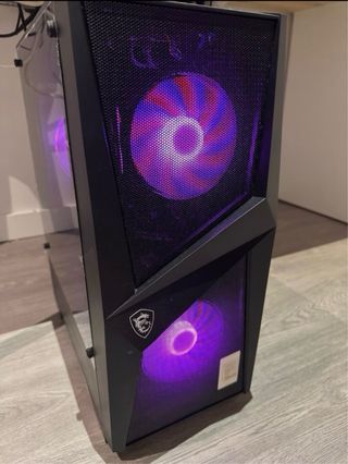 Torre Gamer RGB