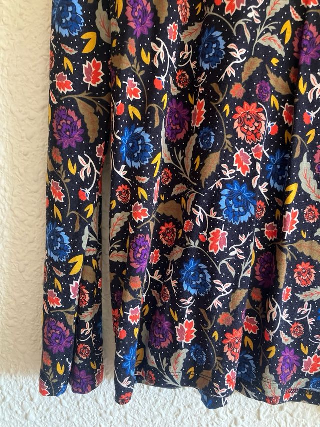 Camisetas cuello alto flores - Talla M